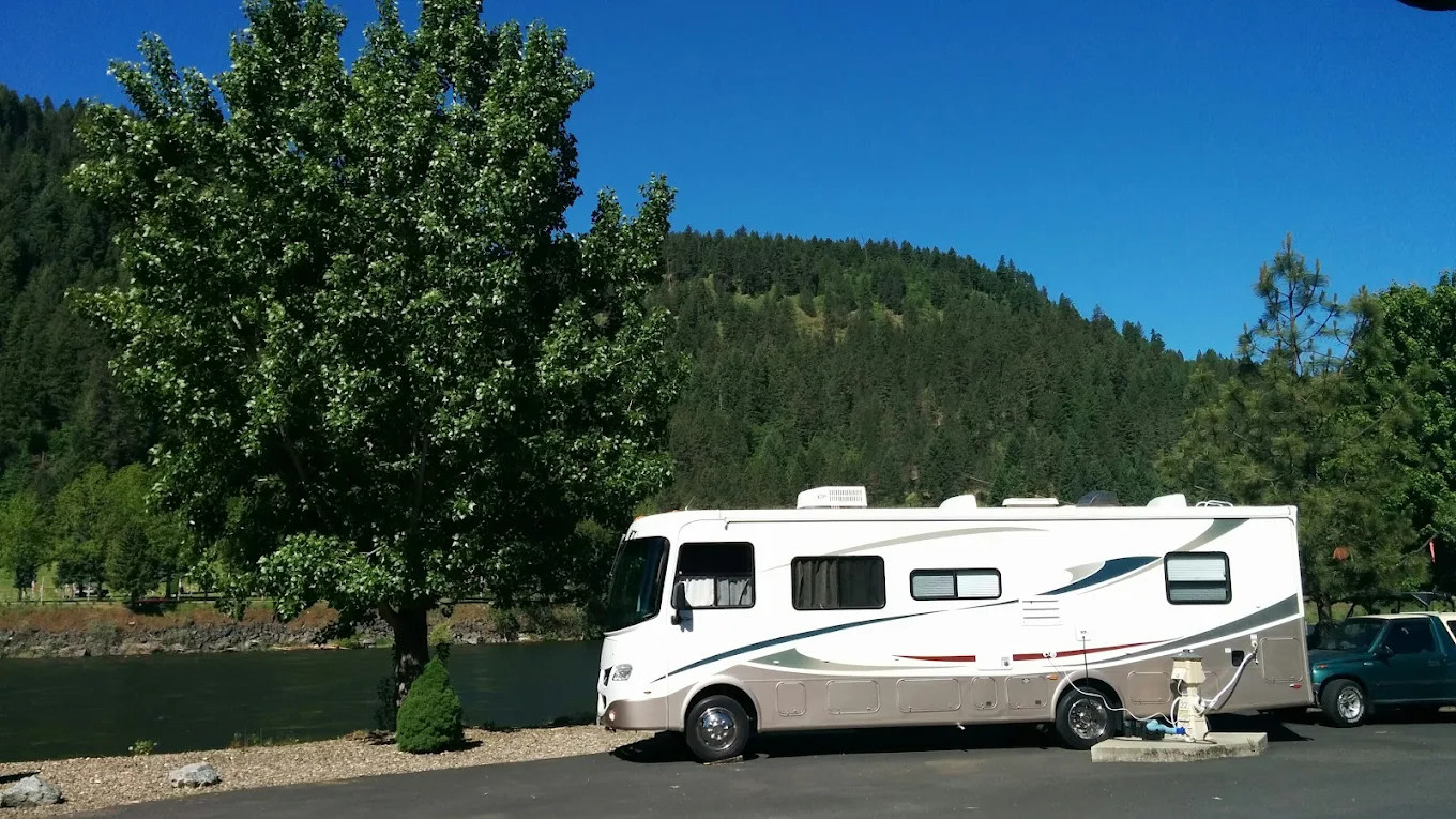 Clearwater Crossing RV Park