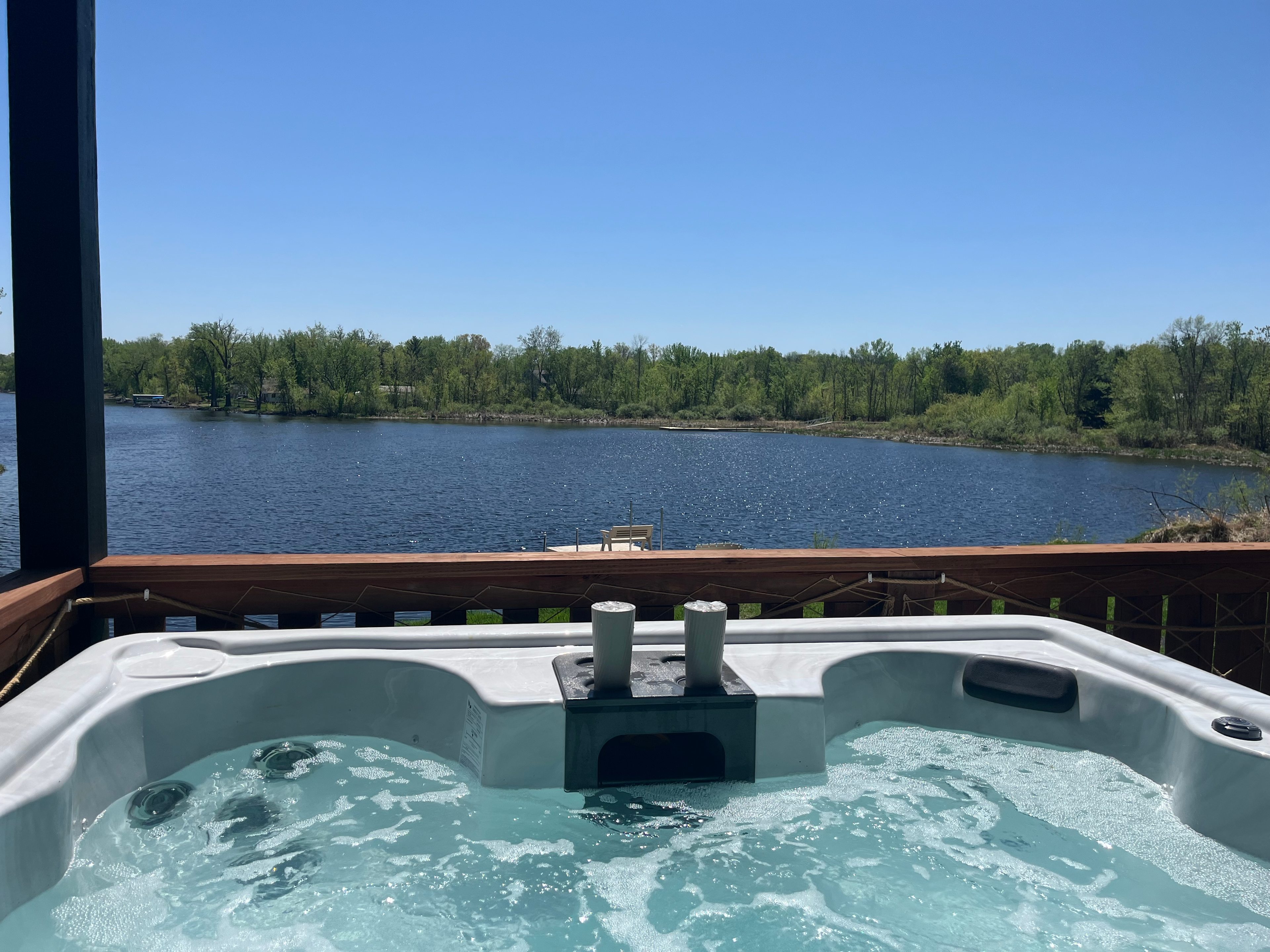 Lakeside Treehouses on 10 acres