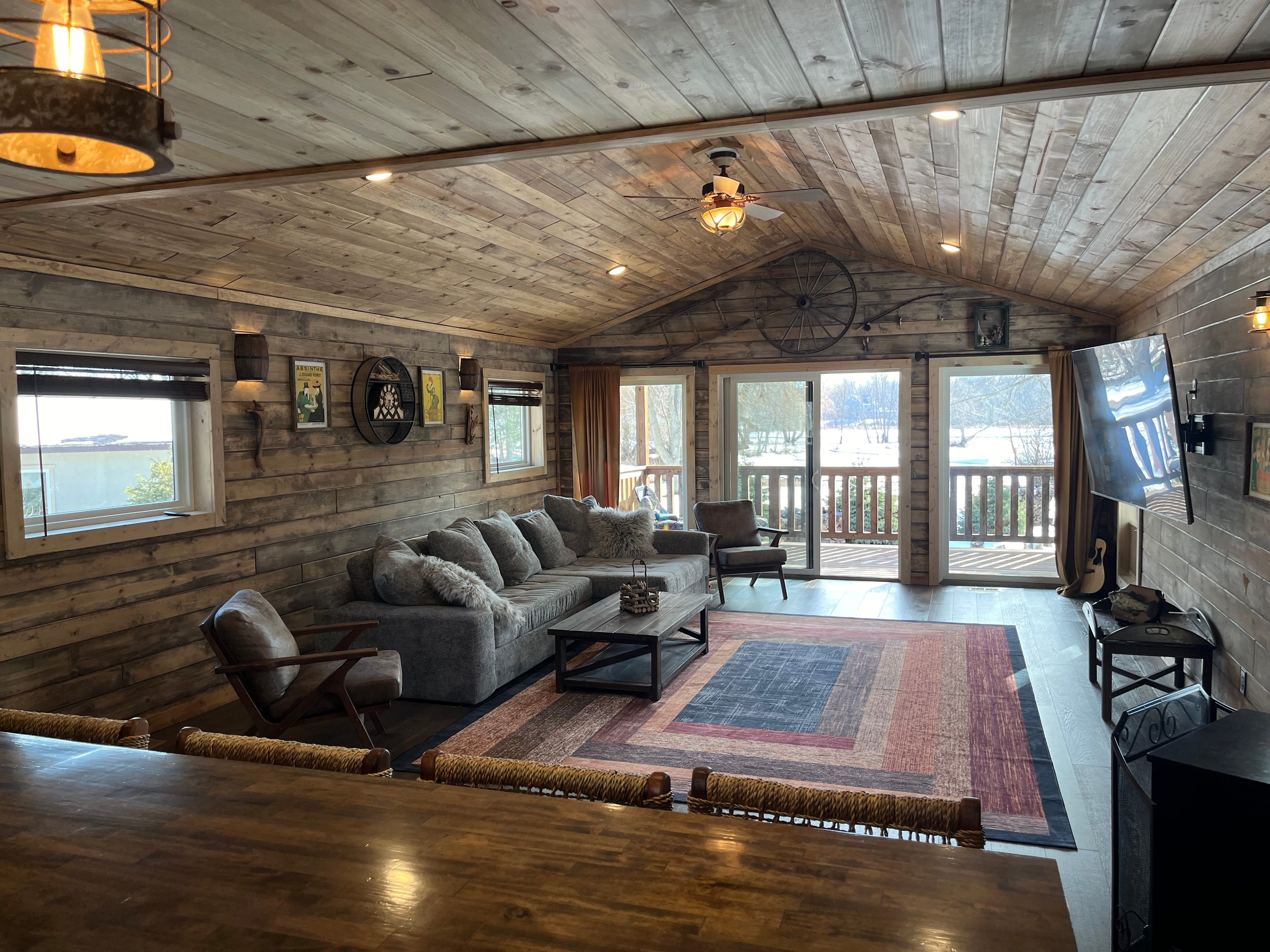 Lakeside Treehouses on 10 acres