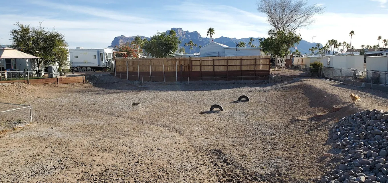 Weaver's Needle RV Resort