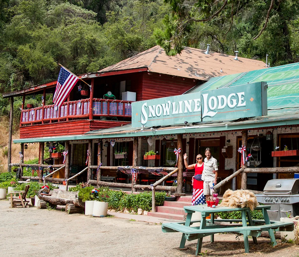 Cyndi's Snowline Camp & Lodge