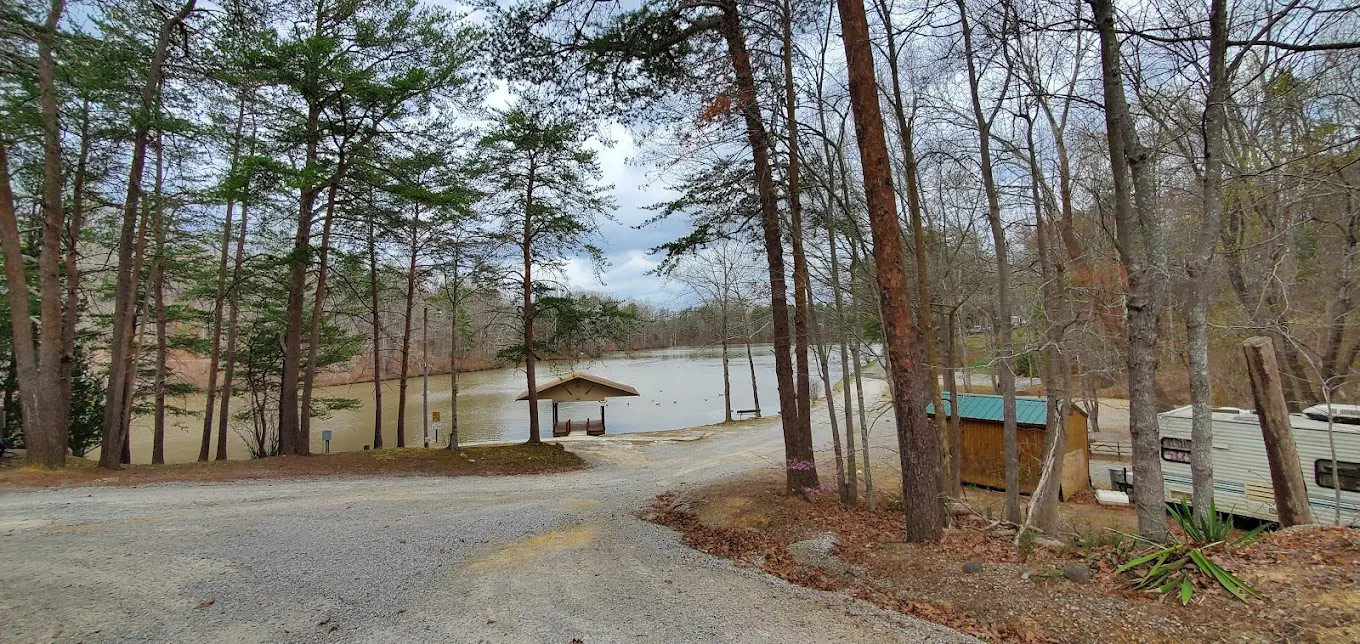Paradise Lake And Campground