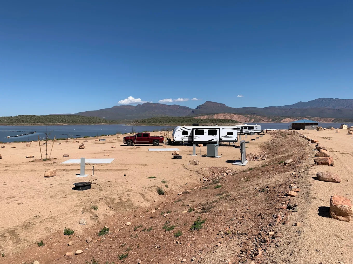 Roosevelt Lake Marina RV Park
