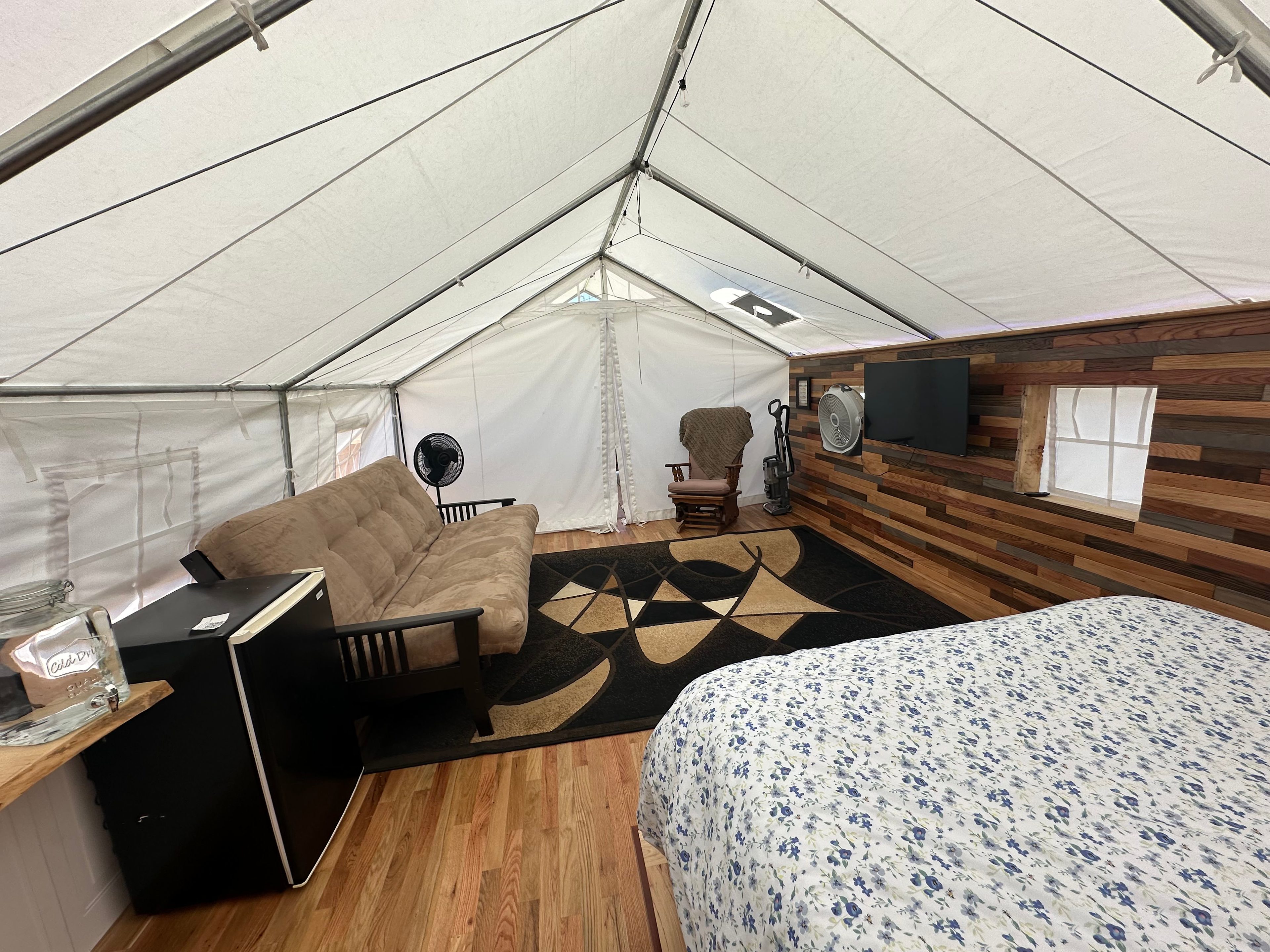 GlampCamp