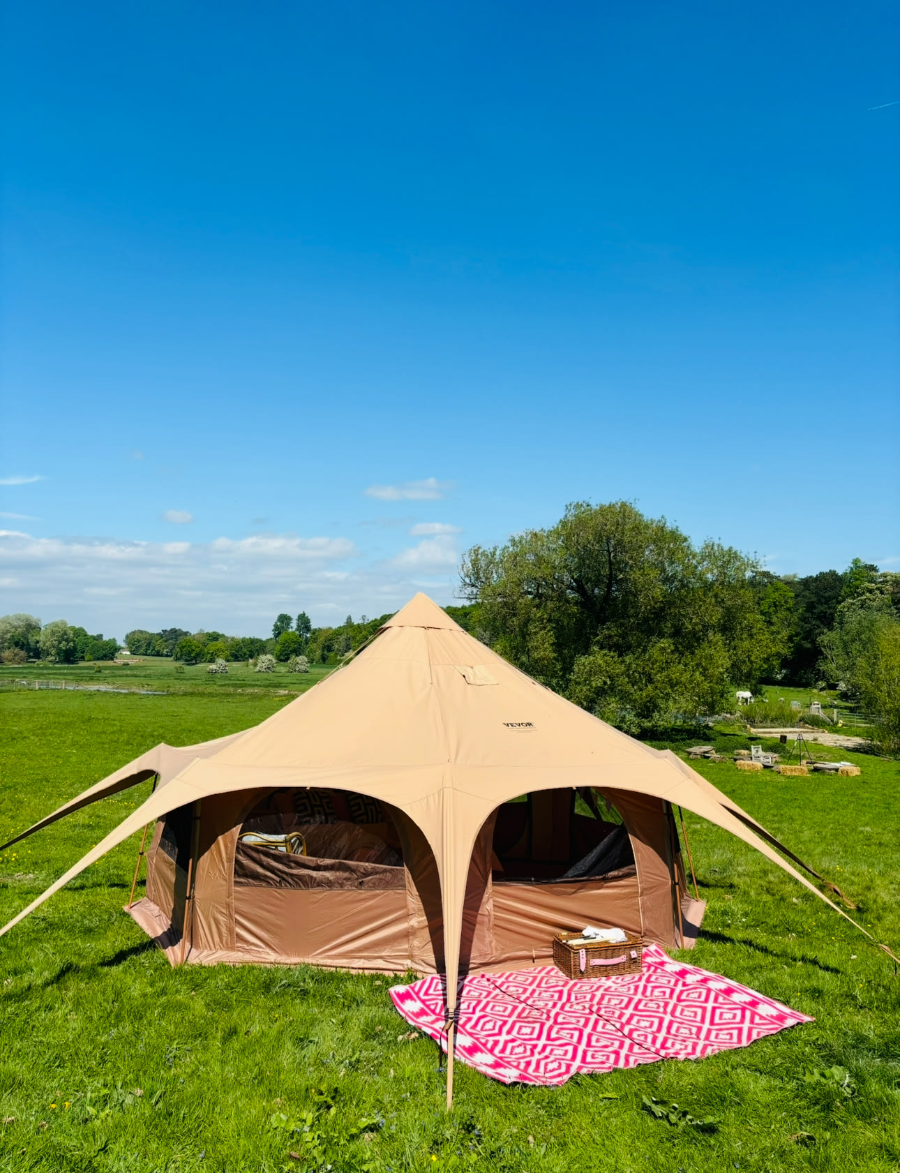 Farm stay belltent with activities