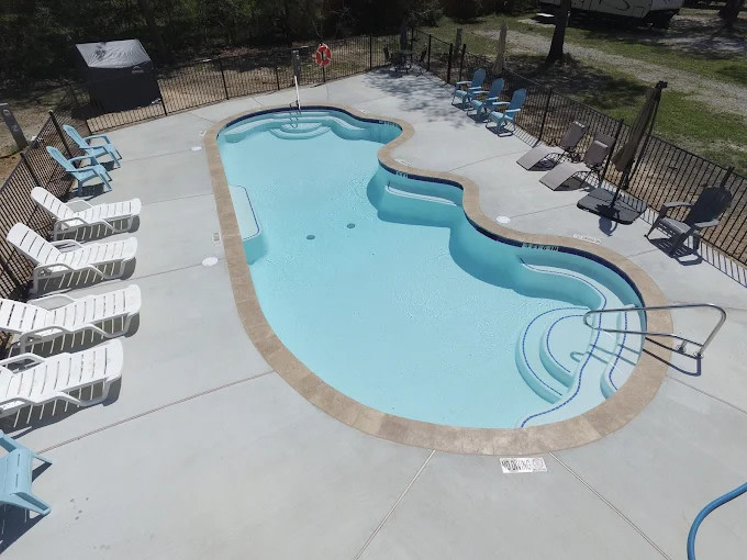 Cut N Shoot RV Park