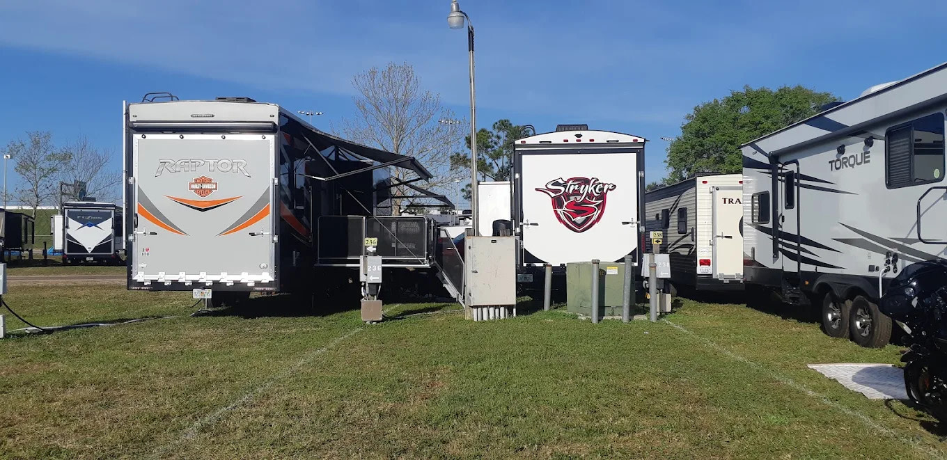 Racetrack RV