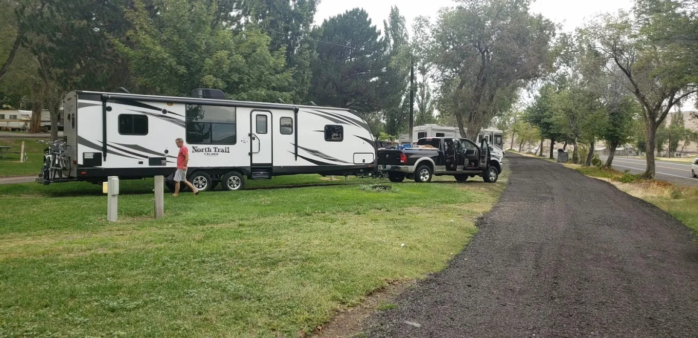 Vantage Riverstone