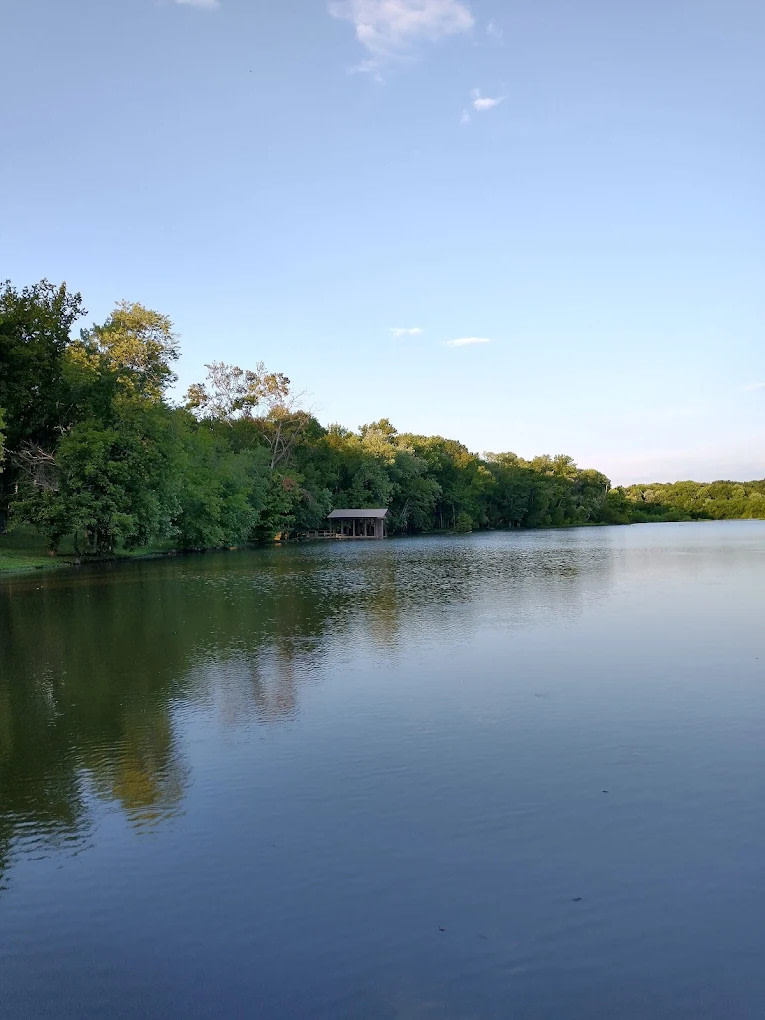 Shady Cove Resort & Marina LLC