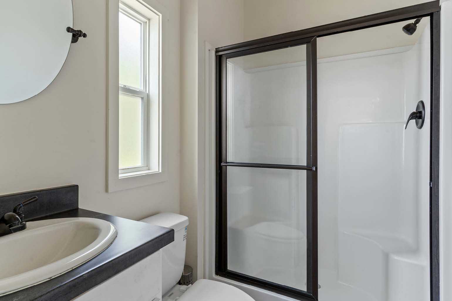 Inland Deluxe Cottage - 2 Bdrm