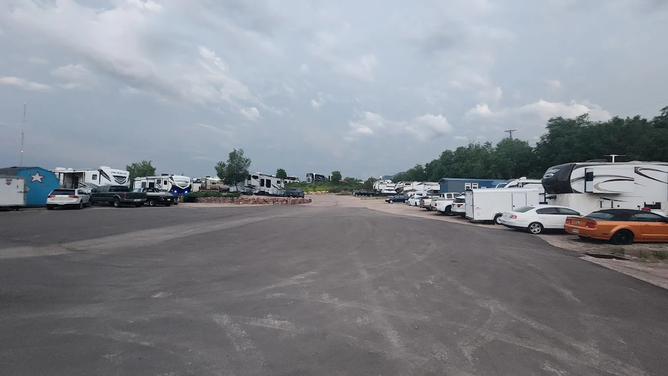 Foot of the Rockies RV Campground and Storage