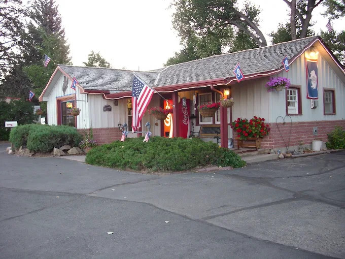 Mountain View Motel and Campground