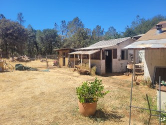 Stax & Summer’s Off-Grid Haven