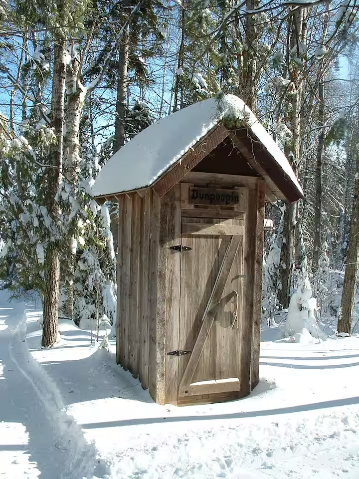 Bally Creek Cabins - off grid!