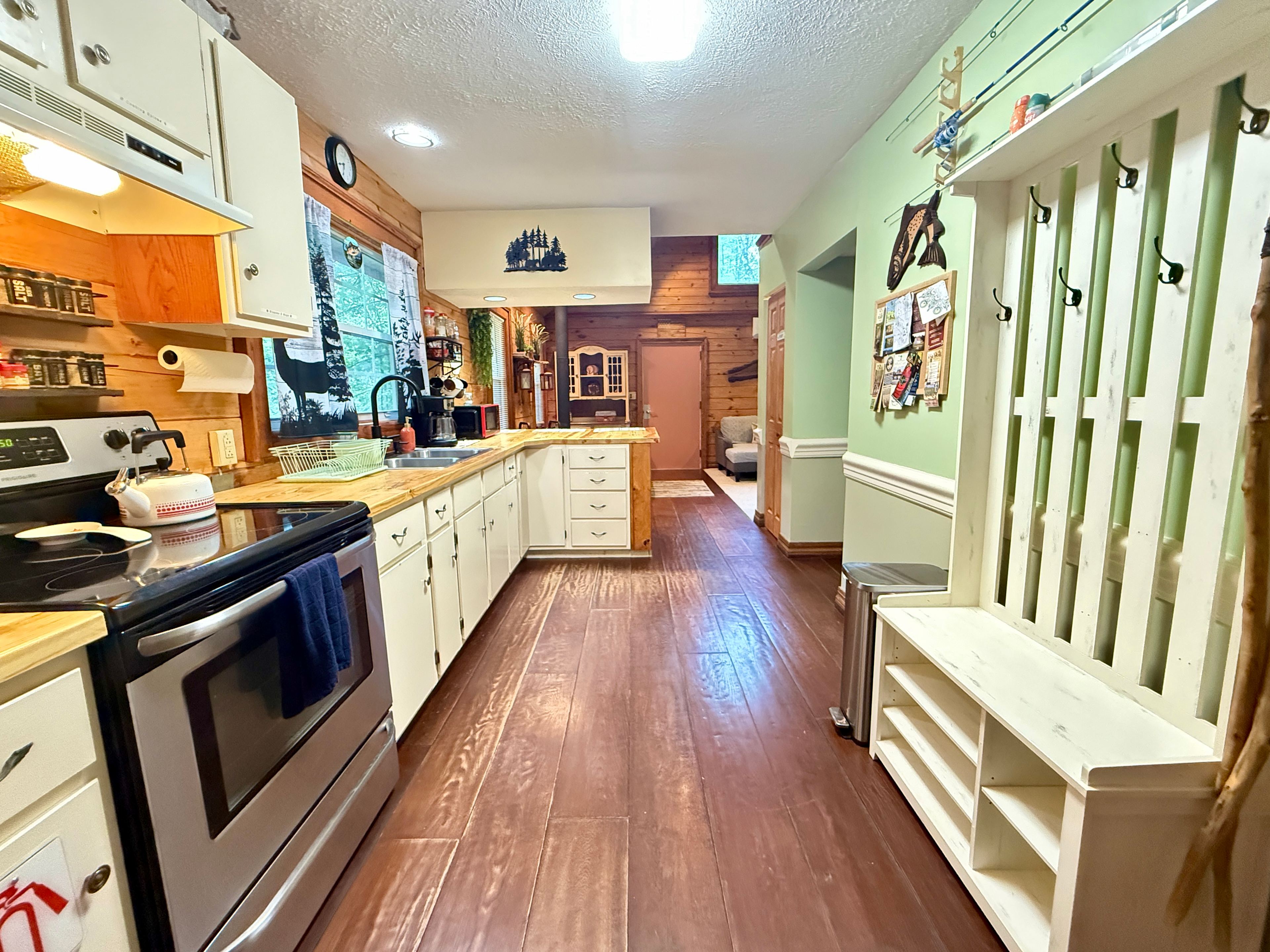 Kitchen and entrance