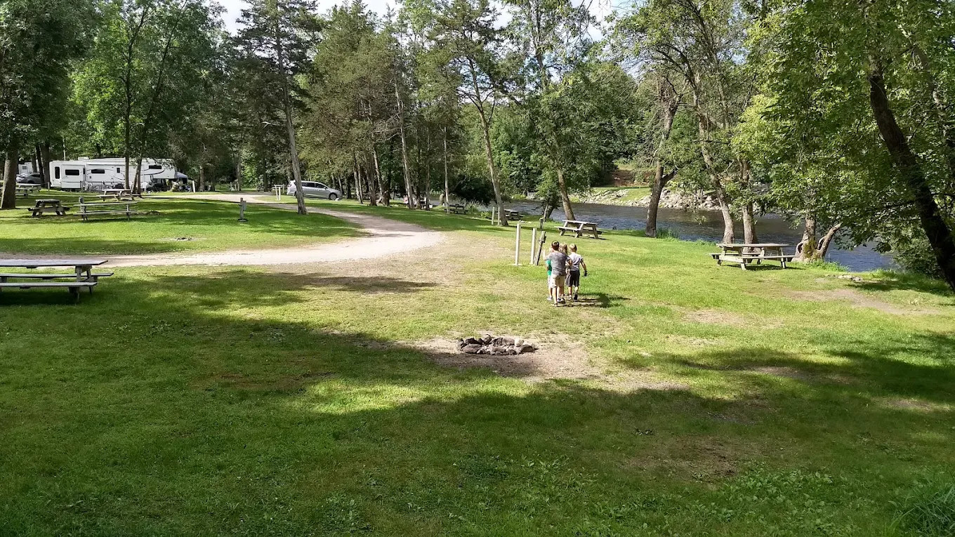 Apple River Family Campground