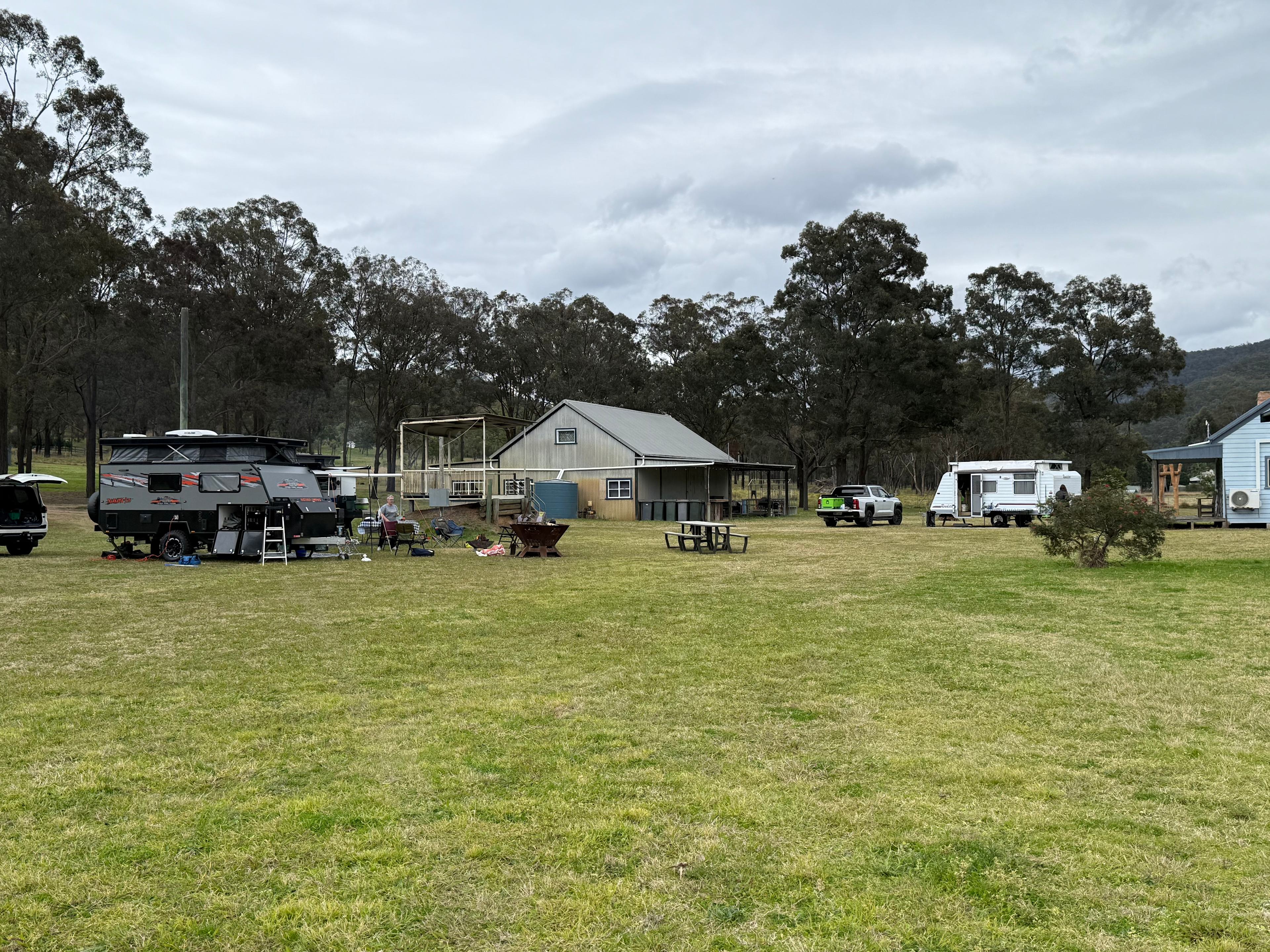 Hedley Hideaways - Thompson's camp