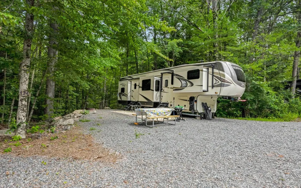 Lake George Camping Village