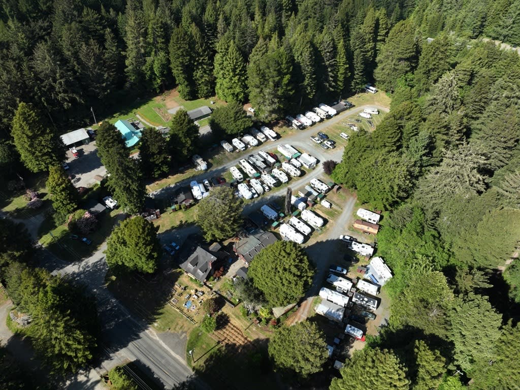 Sylvan Harbor RV Camp & Cabins bird’s eye view.