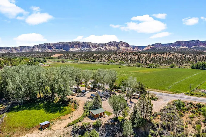 Mount Carmel Motel & RV Park