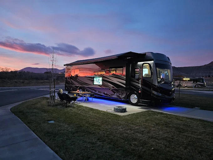 Zion White Bison Resort (RV)