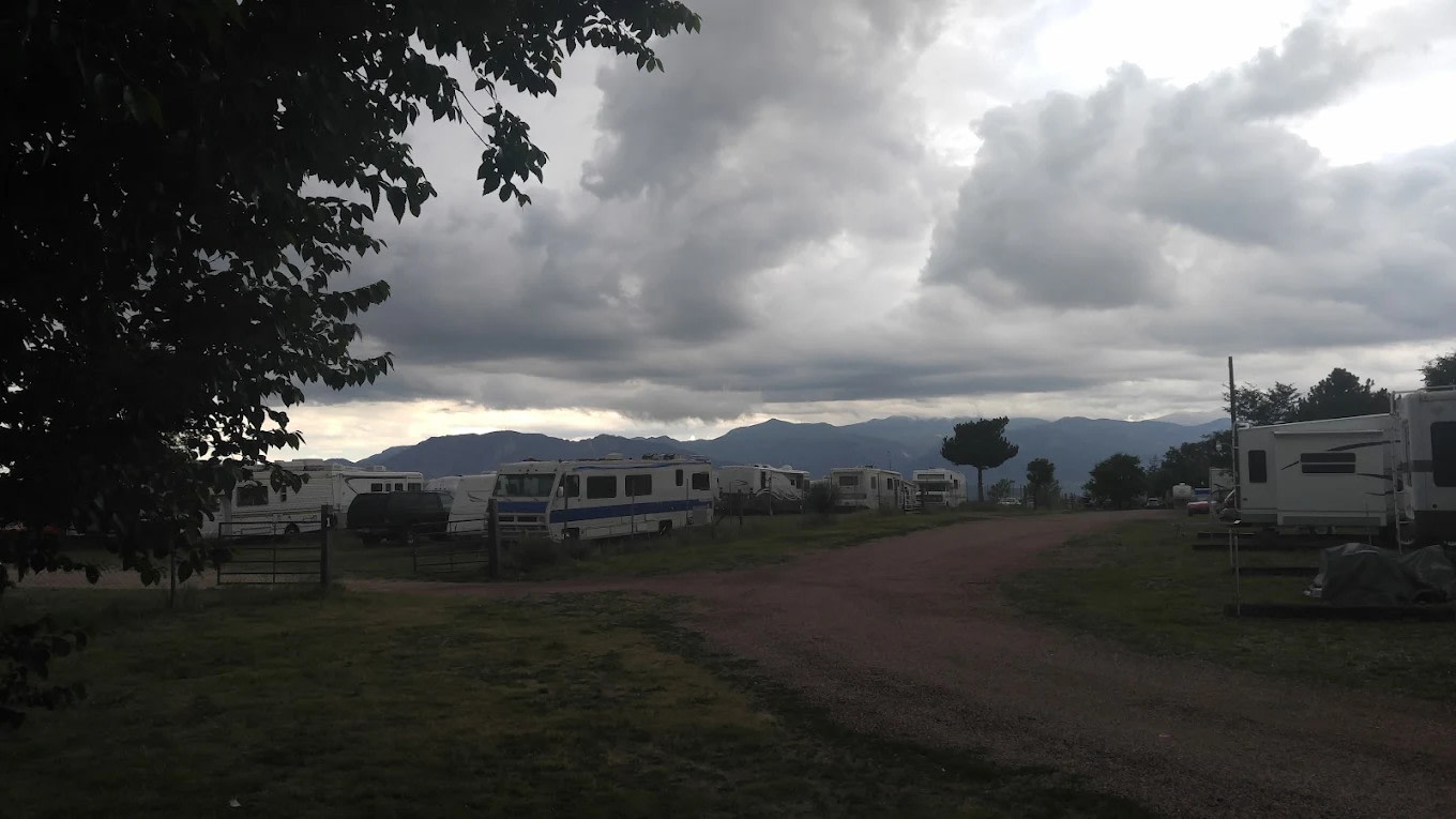 Wrangler RV Ranch Motel & Storage