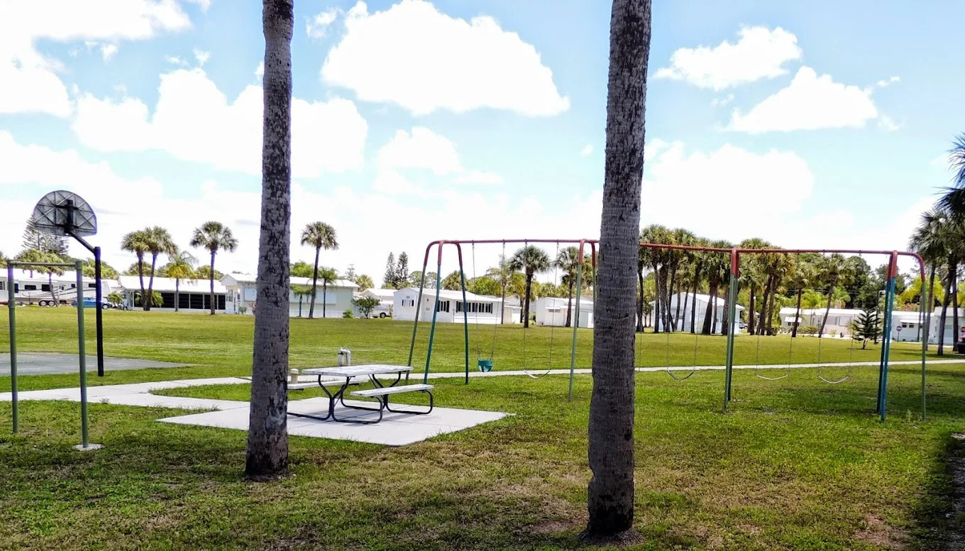 Sarasota Lakes RV Resort
