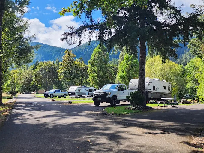 Casey's Riverside RV Park