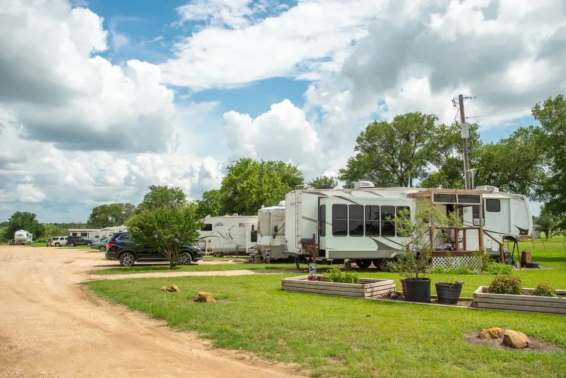 Patriot RV Park-Seguin