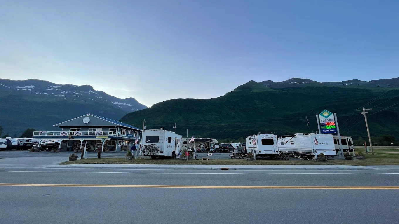 Eagle’s Rest RV Park & Cabins