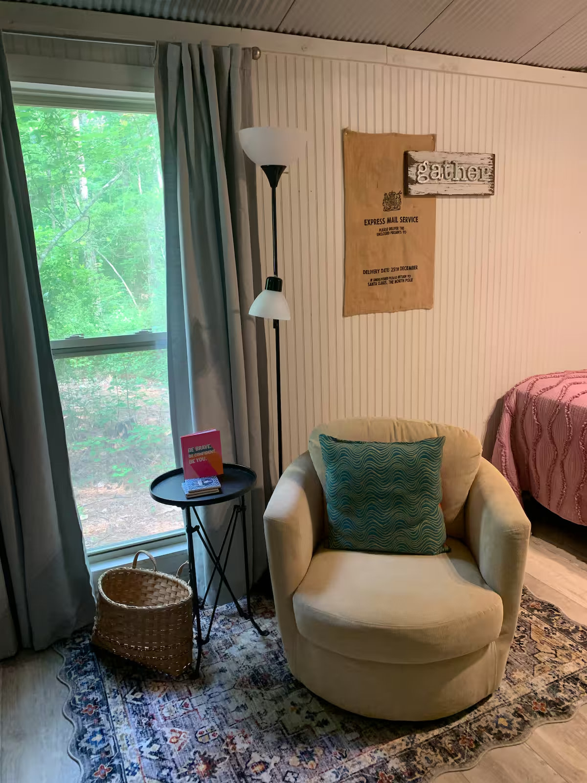 Collinsville Retreats