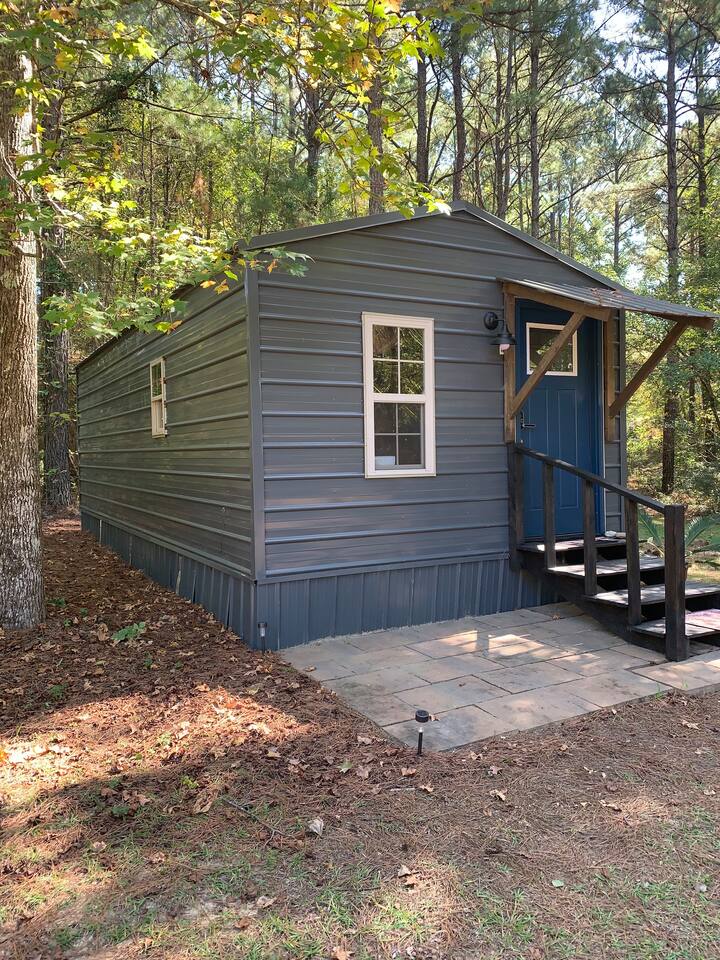 Collinsville Retreats