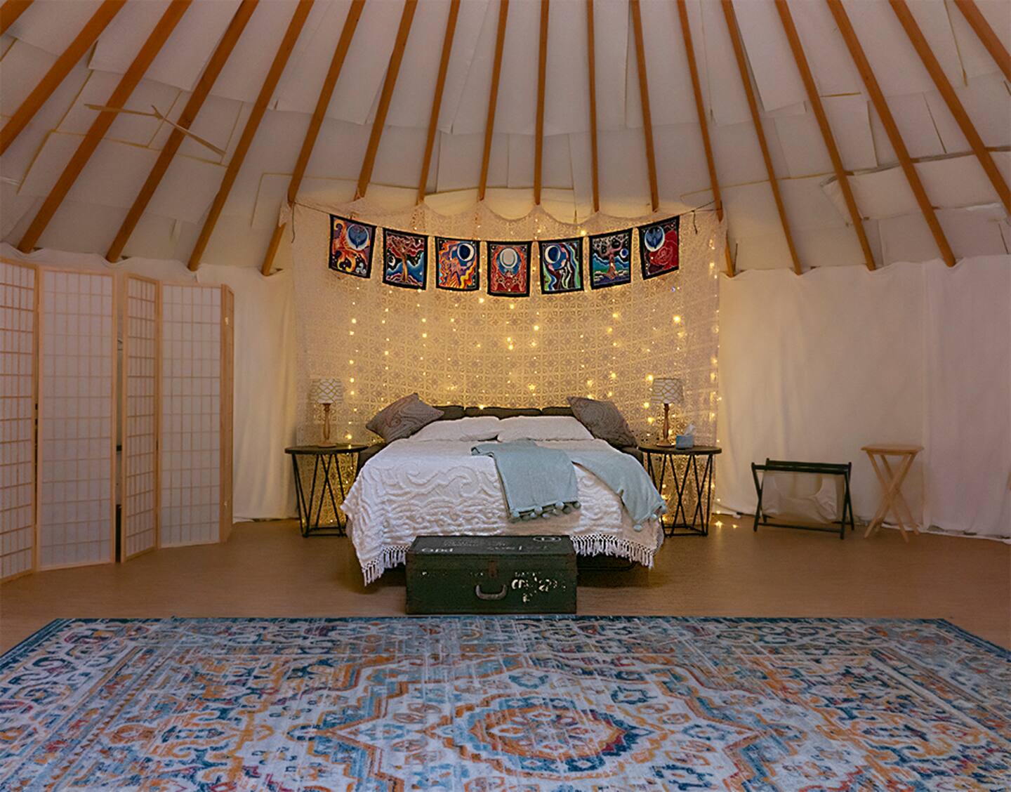 Glamping Riverside Yurt