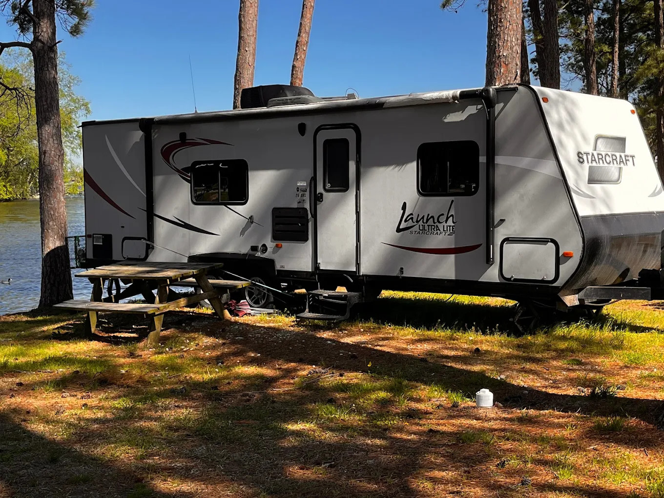 Flat Creek Marina & RV Camping