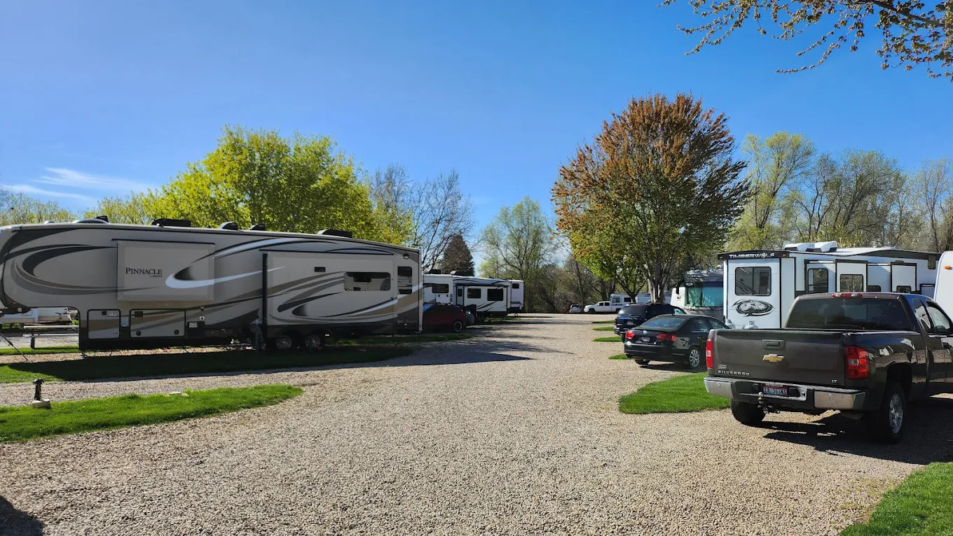 Country Corners RV Park