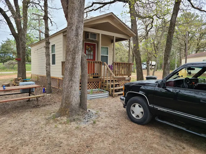 Crockett Lakefront RV Resort & Marina