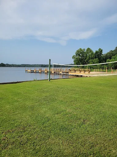 Crockett Lakefront RV Resort & Marina