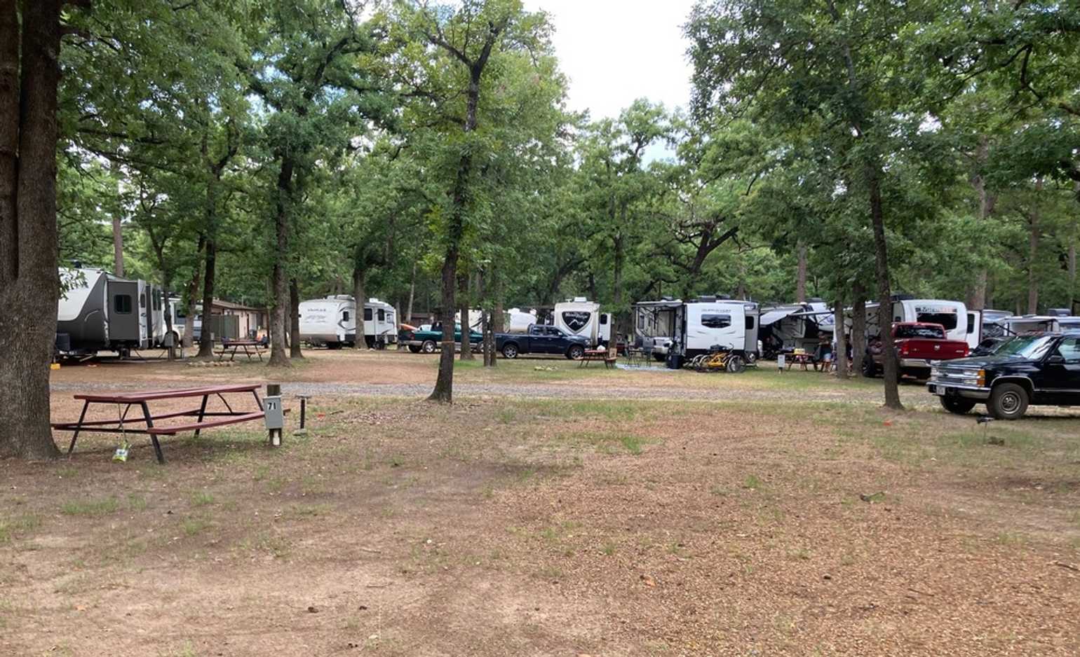 Crockett Lakefront RV Resort & Marina