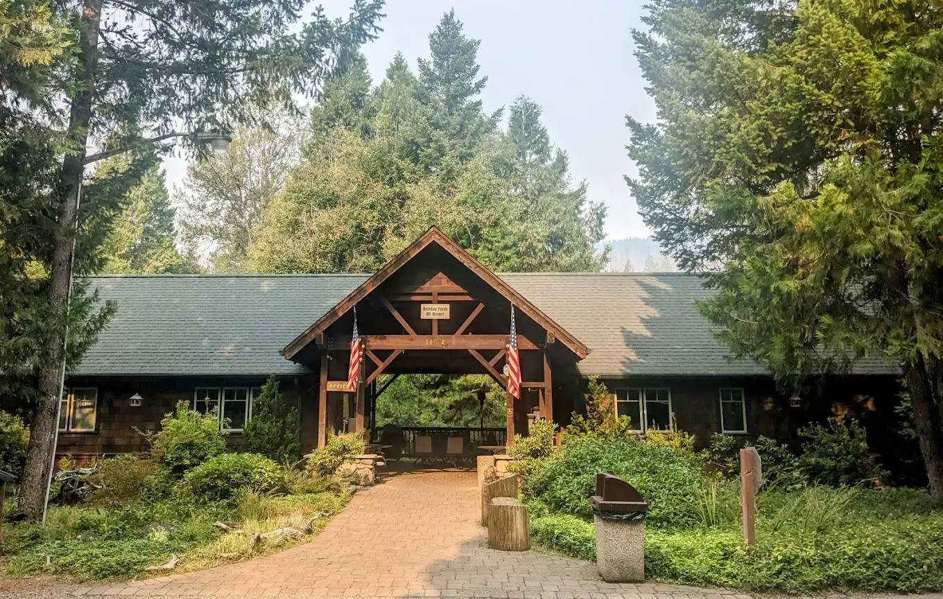 Holiday Farm RV Resort