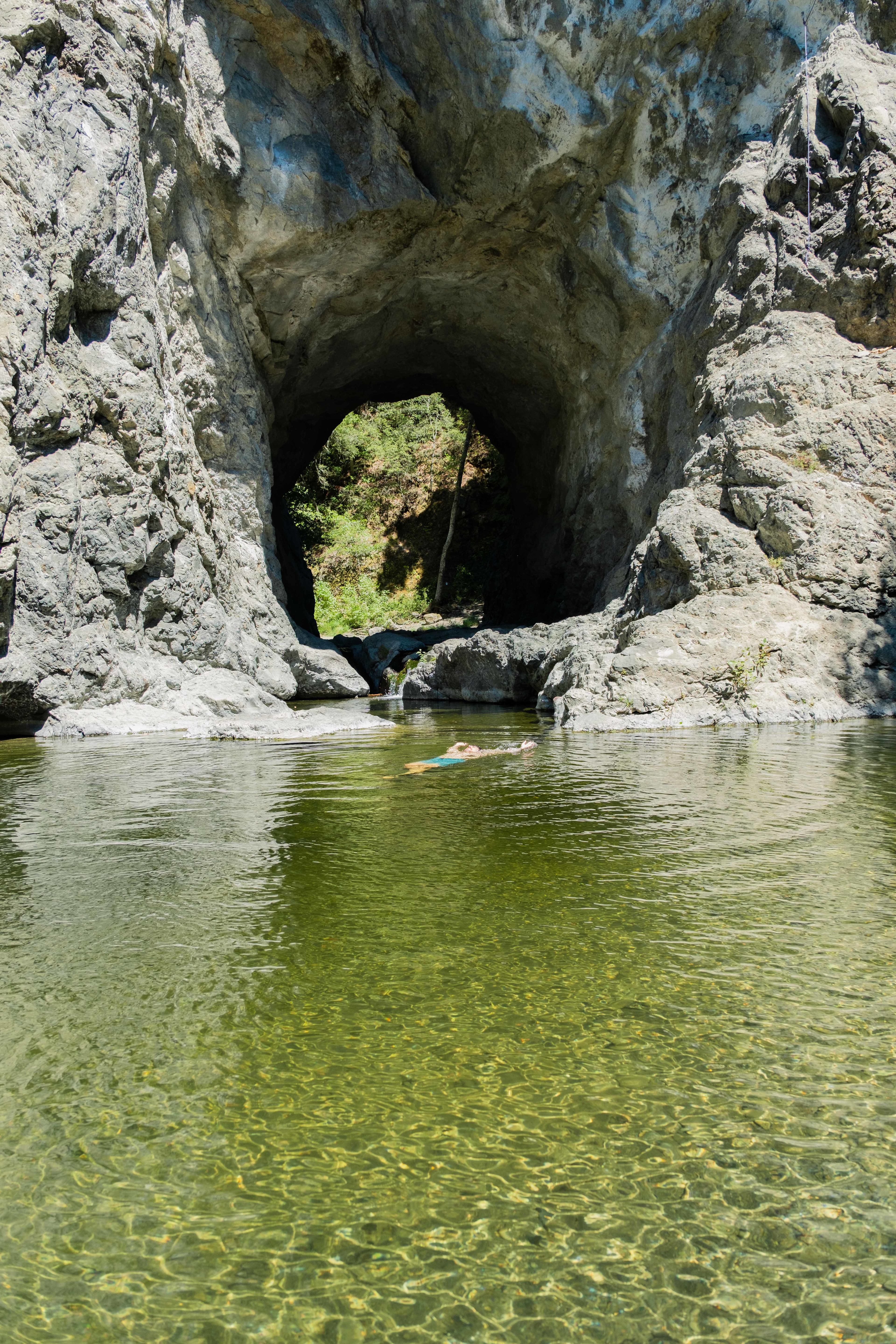 Swimming to the Hole in the Wall!