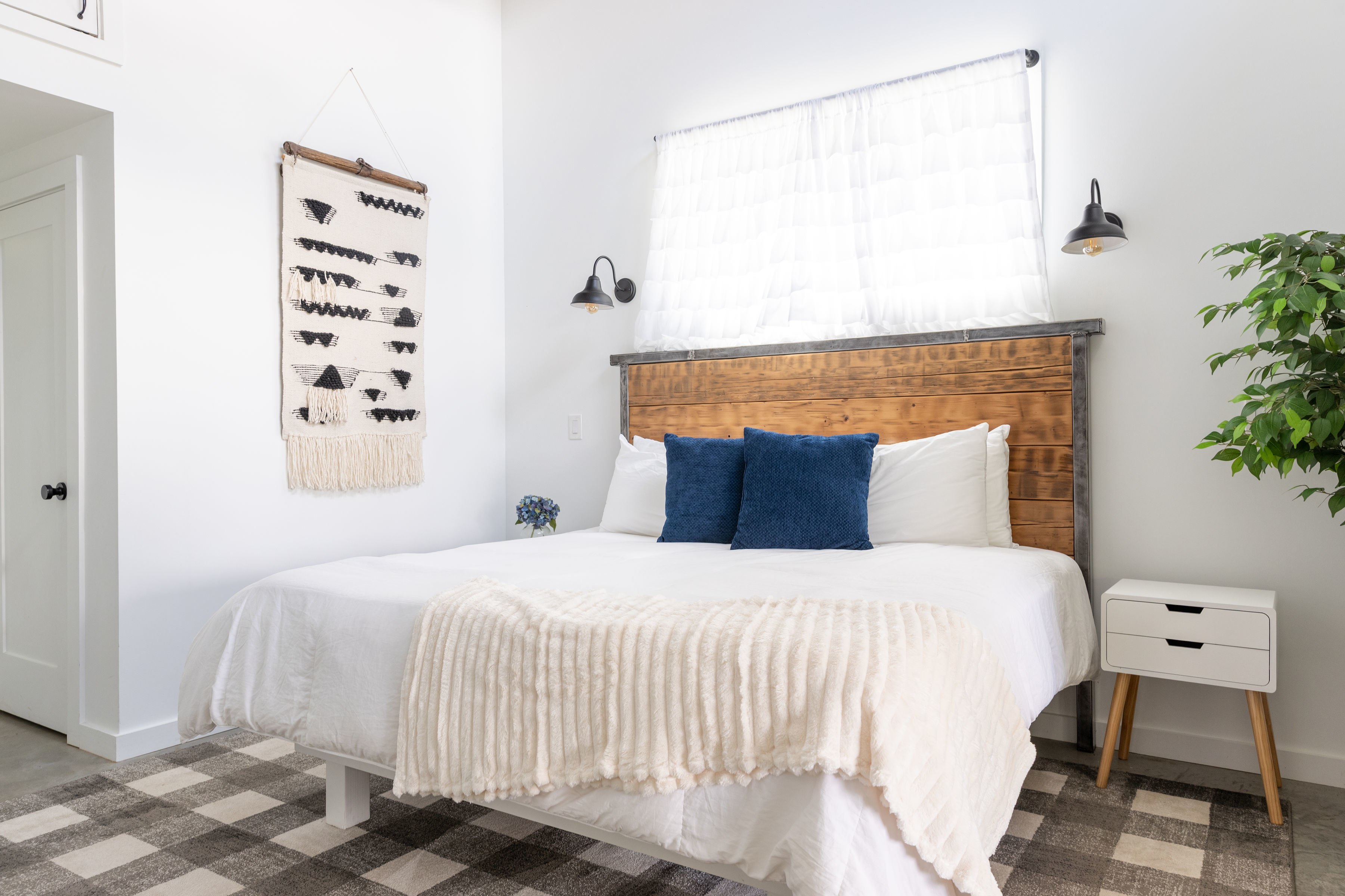 Mountain Views | Soft Beds + Bliss