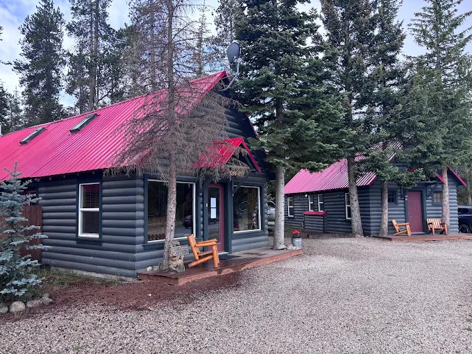 Yellowstone Cabins and RV Park