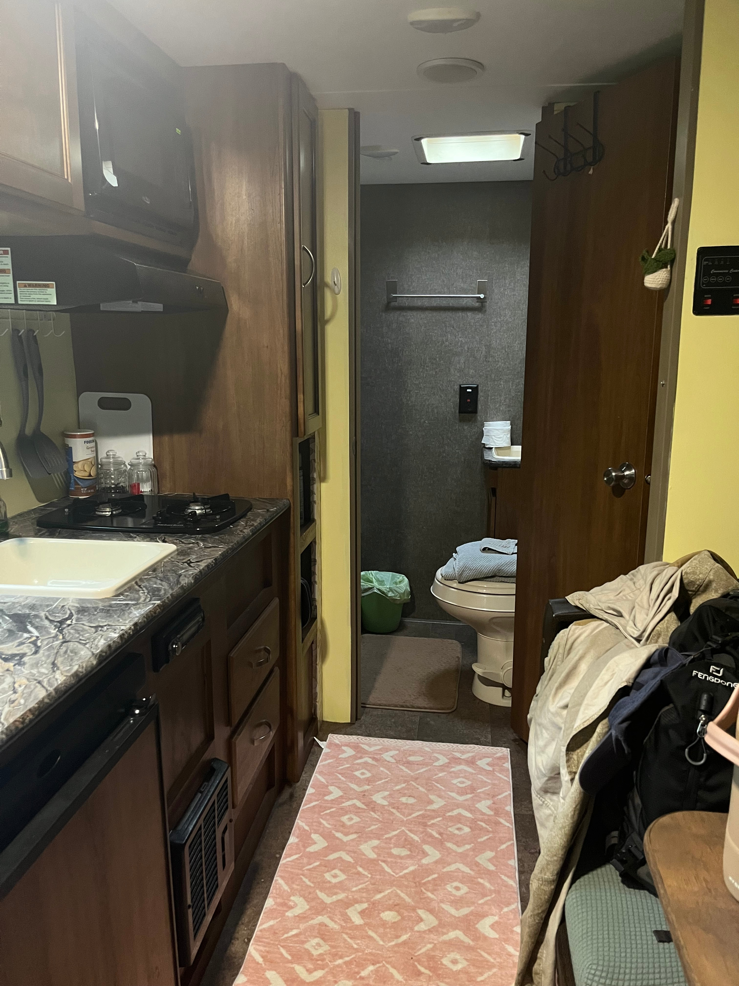 Red Rooster Farm: AVL Adjacent!