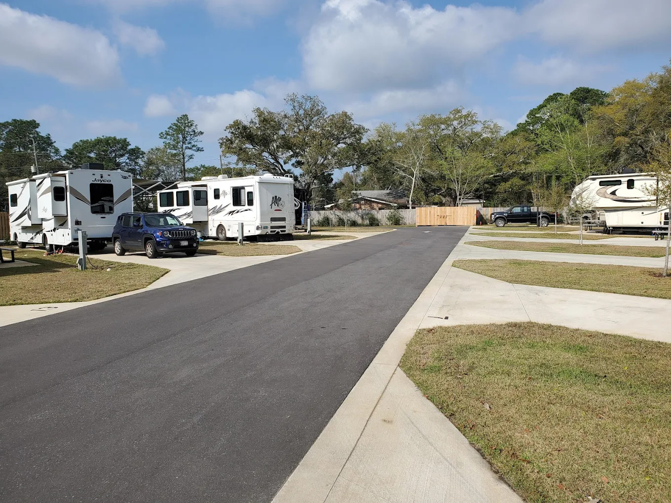 A Cozy Corner RV Lodge