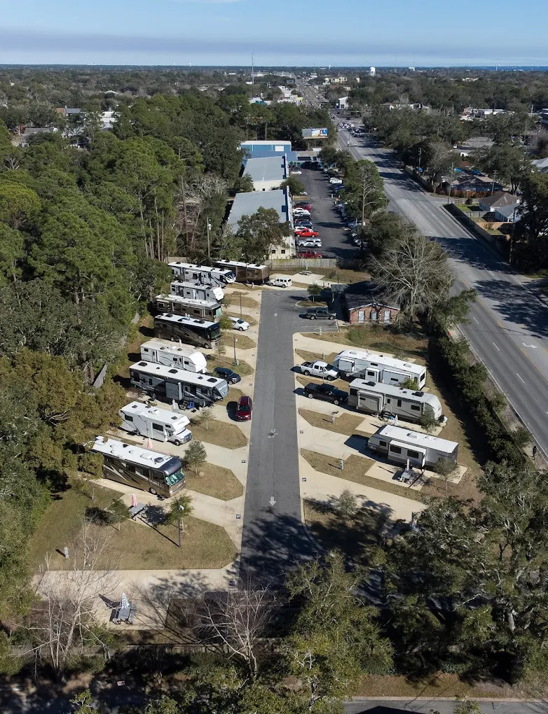 A Cozy Corner RV Lodge