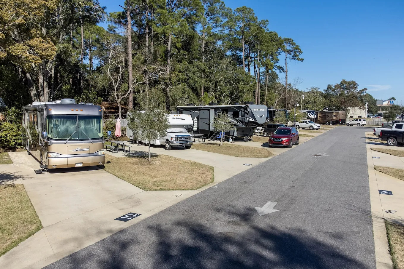 A Cozy Corner RV Lodge