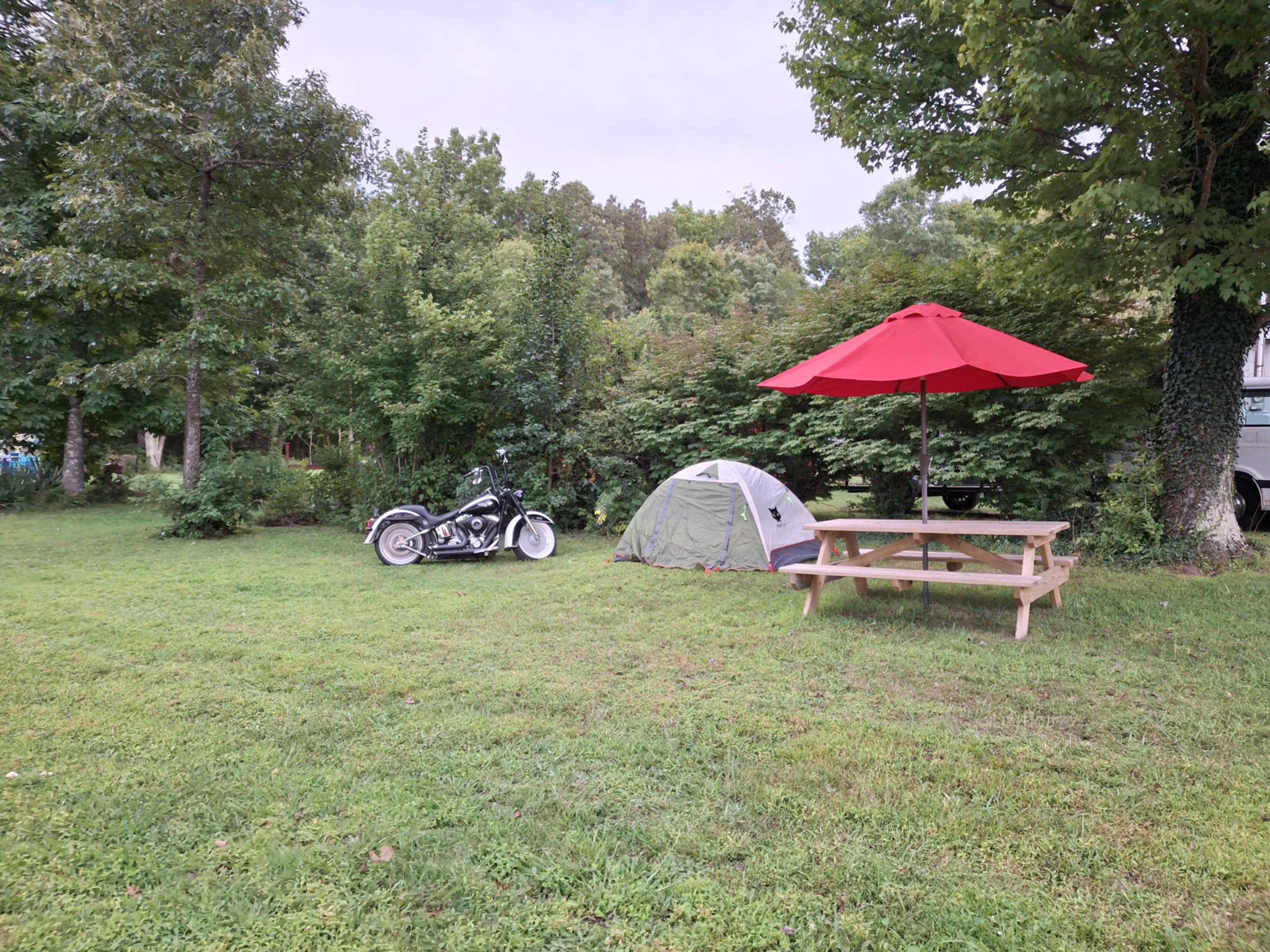 Rooster's Hwy 62 Cycle Stop