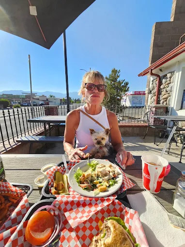 Holiday Lodge Motel & Campground