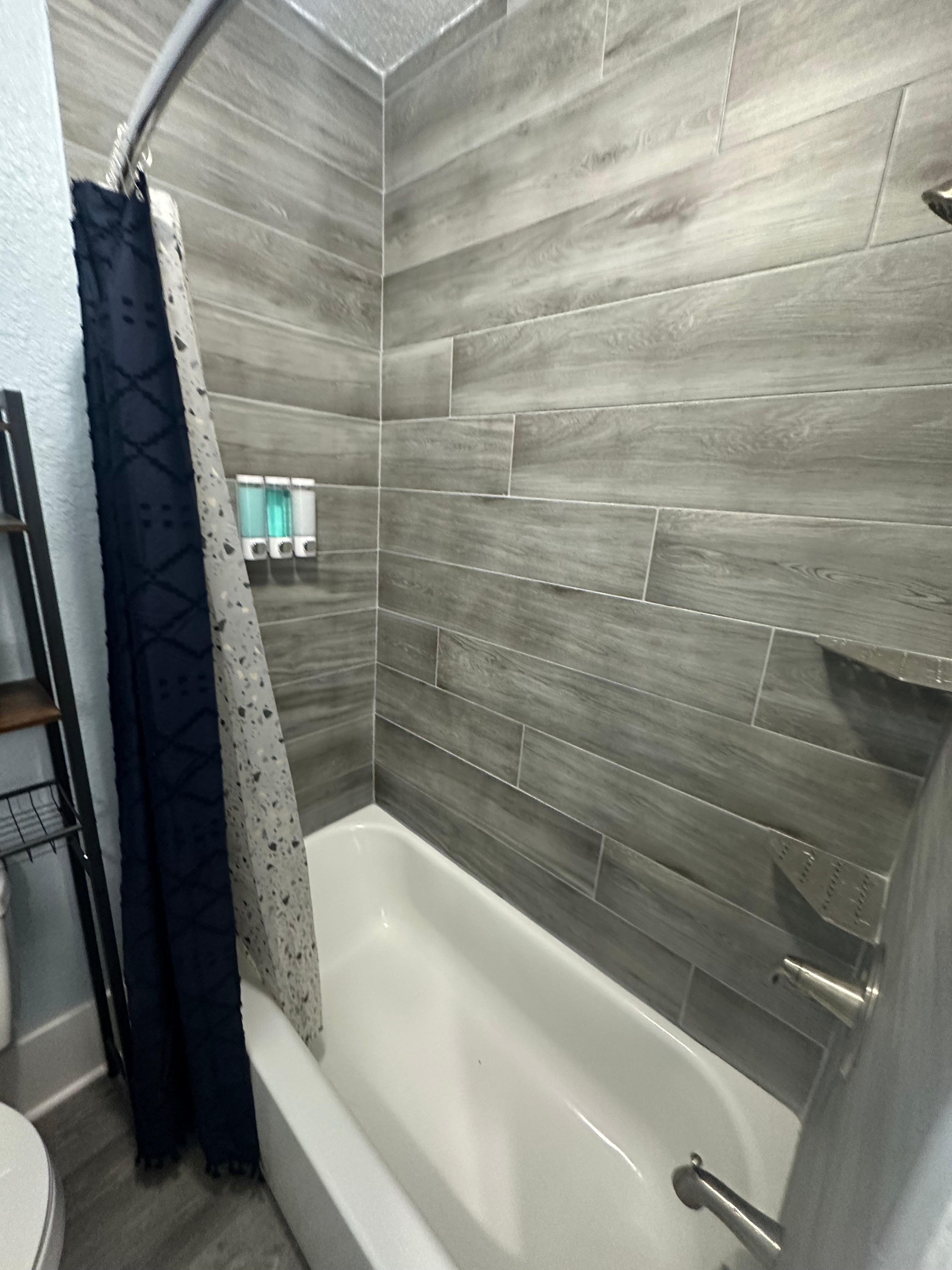 Ash Creek: Canyon Views & History