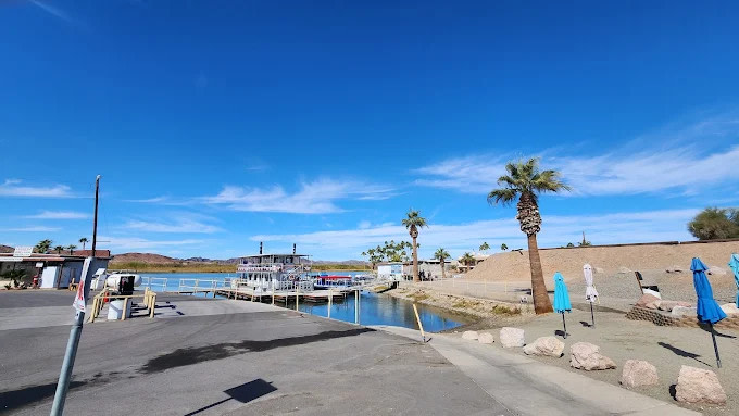 Fisher's Landing Resort